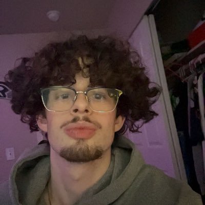 diswarnwa's profile picture. cod content creator | 22 | LIVE EVERYDAY 12am est