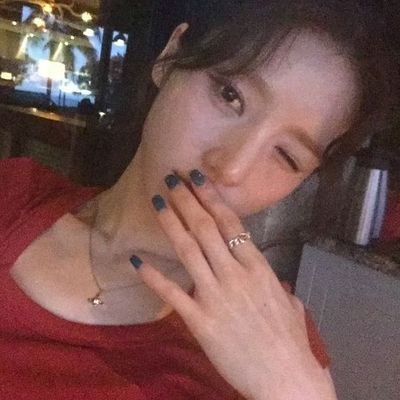 chuucharts's profile picture. i owe you a black eye and two kisses