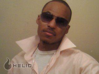 its ya boy kenny on this thang dont let the slang fool you im ever so intelligent and a real stand up guy. Paper chasing is all I do