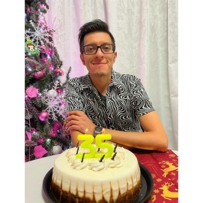 QkMonsteer's profile picture. 🏳️‍🌈 ¿Te gustan los amigurumis? 👉 @coak_crochet (FB/IG) 🧶 Ansiedad generalizada 🤍 Perfectamente imperfecto 🖤