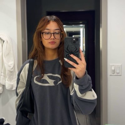 ebelarj's profile picture. 