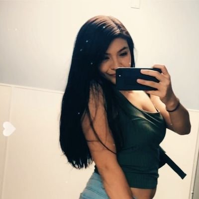 amariee_sade's profile picture. Your favorite extroverted introvert.