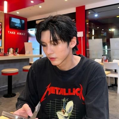 boomslayy's profile picture. not safe for... ( •᷄ࡇ•᷅ )
—🖇️ 。°˖ ⁞ #aouboom #williamest #joongdunk #poohpavel #dewtee addict! `⋆