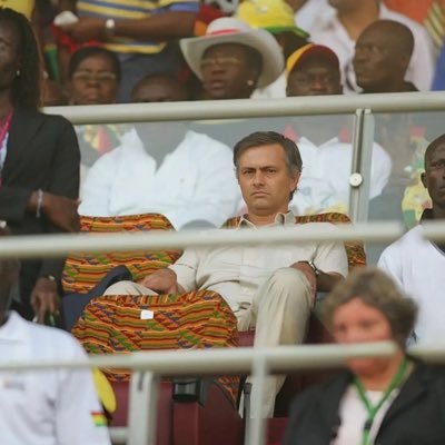 ys8int's profile picture. always check your mirrors!