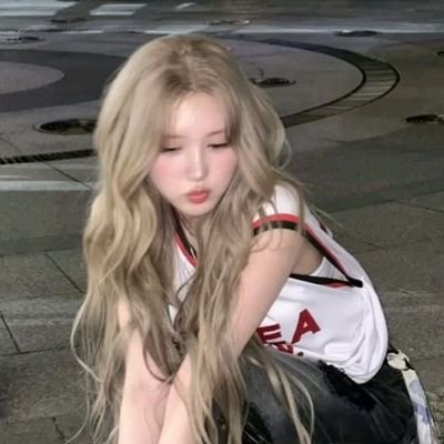 persetankata's profile picture. imperfect, but trying the best