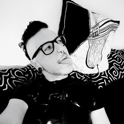 JJb0ne's profile picture. https://t.co/manwOCoFvW
https://t.co/bUTkCwzCMt

😈 VERS KINKSTER & CAM STUFF. 🔞
Safe space for your pleasure. 
DMs open for your requests.