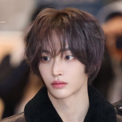 ghostlytypo's profile picture. 