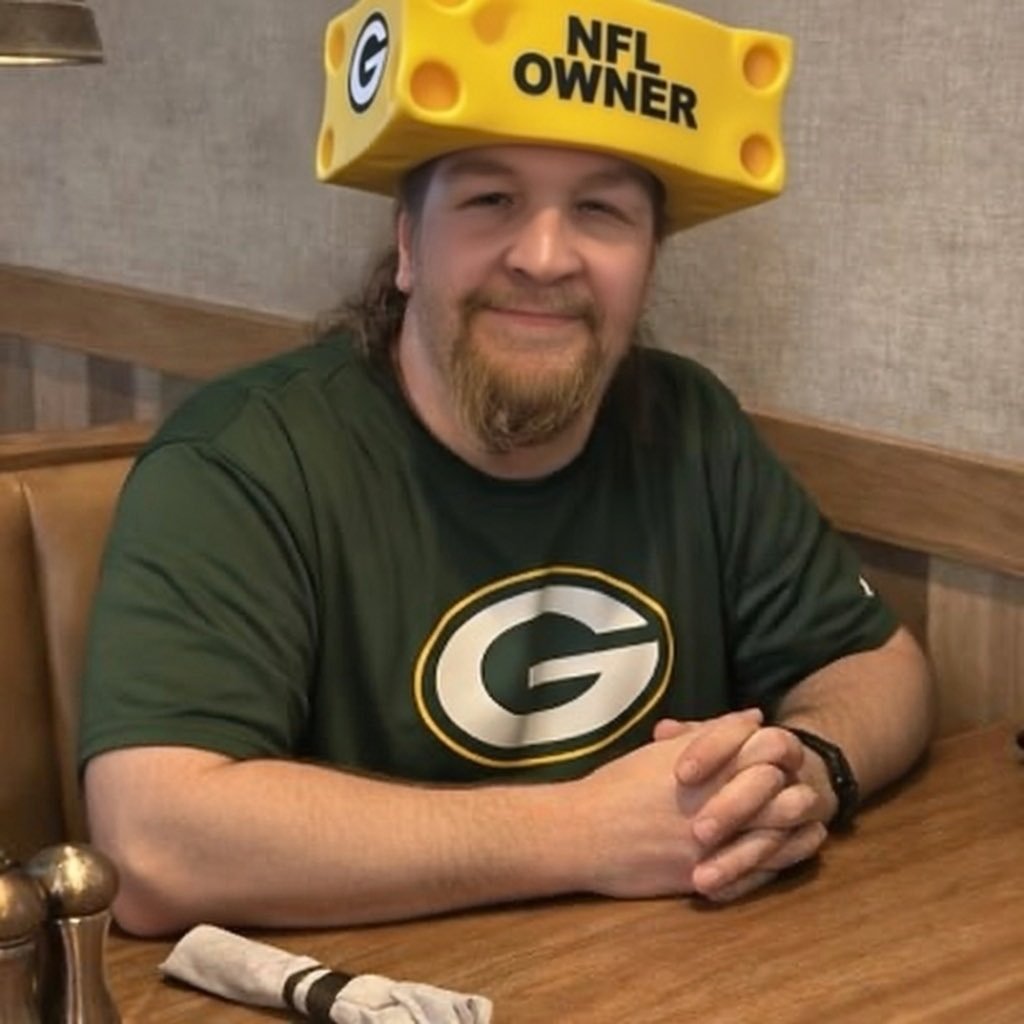 Kirky_316's profile picture. Packers Owner. Heritage Christian HS Alum. Milwaukee Pulaski Freshman Girls Assistant Golf Coach. Kingdom Lutheran Prep JV Outside Linebackers Coach. #NWO4Lyfe