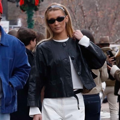 minipinkjodie's profile picture. 