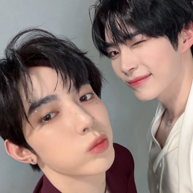 tangandherdays's profile picture. one of those 2002 stars🦕🤍 just my little boring days. my emotions all here 𐙚⋆°｡⋆♡