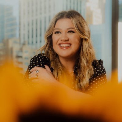 bestill_kc's profile picture. I text and talk about Kelly Clarkson sometimes. I tweet things about Kelly Clarkson others think I shouldn’t sometimes. I love @kellyclarkson all the time