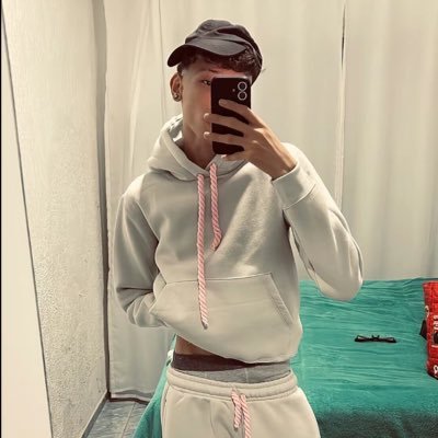 vtrsousaa_'s profile picture. 🧜🏻‍♀️🦩💃🏻