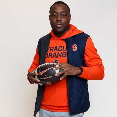 Coach_Stork's profile picture. Syracuse Football @cusefootball #$trapMOBB D.A.R.T.🎯 #DBU 3️⃣0️⃣5️⃣ MADE✍🏾🇧🇸 #F5🌪️ #GC 🐔 Product
