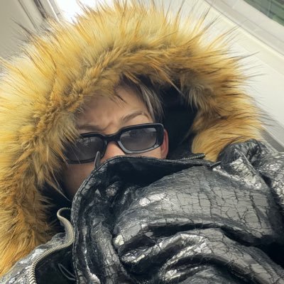 wonesiac's profile picture. 니키 = 춤