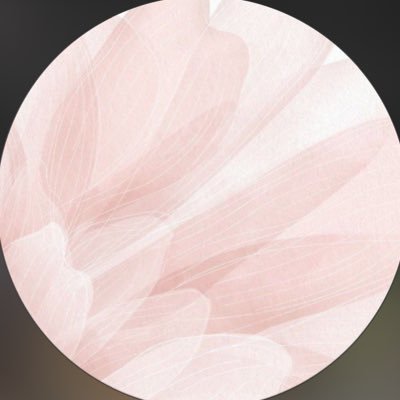 reemaalatar's profile picture. 