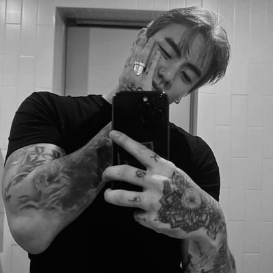 V0REPHILIA's profile picture. ͏ ͏𝘀𝗲𝗿𝗲𝗻𝗮’s husband.