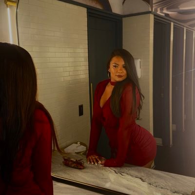 paid222exist's profile picture. financial dominatrix ♡︎ you know what to do… ⇩