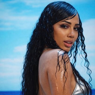 ImEvaConstance's profile picture. “Craving” Out Now! #Stayconstant 🎶🎤