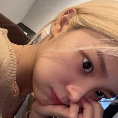 urfvavvy_'s profile picture. 