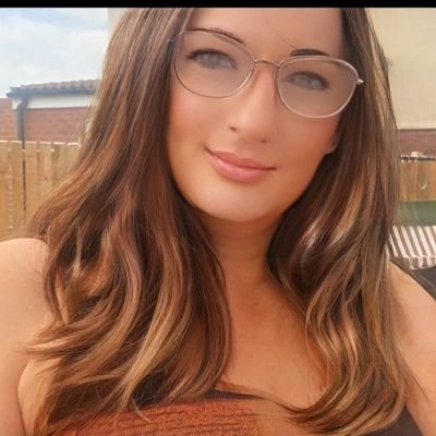 LisaB2328's profile picture. Yorkshire lass standing up for freedom.  Leeds Utd for life 💙💛 🤍  I'm not left or Right wing, just team humanity 💪