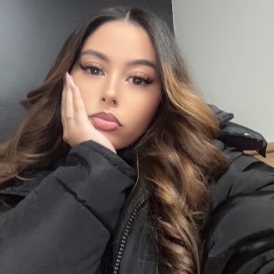 curlytation's profile picture. 🌸 New Account 🌸