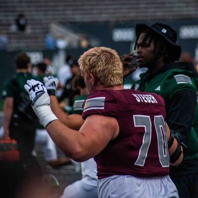 AndrewSteger10's profile picture. 6’7 325lbs OT Eastern Kentucky University