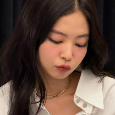 mabelhaa's profile picture. pionaful pawmpawm