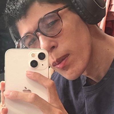 pecadl23's profile picture. 