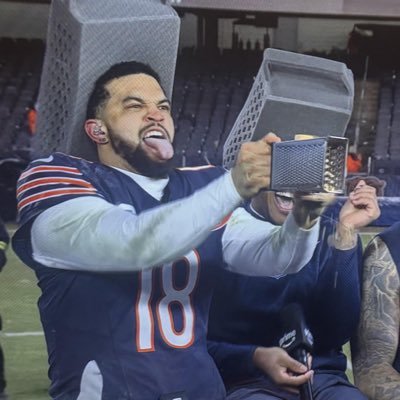 MartinVTorres's profile picture. Father, husband, & expert parallel parker. Deputy Governor for @GovPritzker. Alum of @Illinois_Alma & @HarrisPolicy.