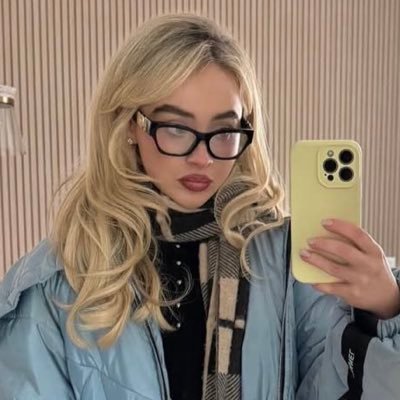 spideyybrina's profile picture. just cause you leave like one, doesn’t make you a man