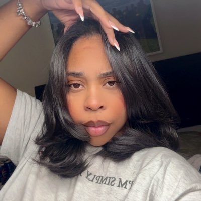 xomsdev's profile picture. mommy | social worker | gemini