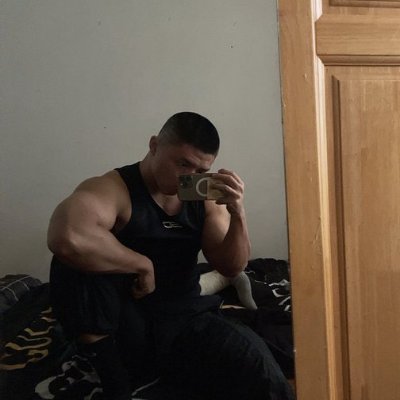 JanaynaSindel's profile picture. 原创博主，照片本人180/88/35/1  女士勿扰， 专治偷情人夫💪🏻（备注#不加V#先了解，）情况属实，可进粉丝群！！