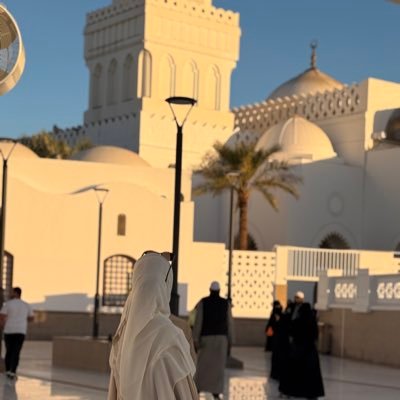 nafisatuu_s's profile picture. @fareedattu_S👯‍♀️💕 • Author 📝