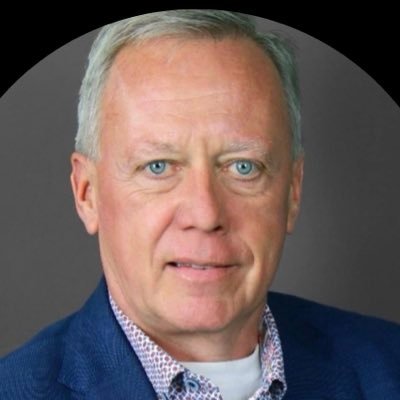 Repromaniac's profile picture. Old enough to have sniffed ammonia and young enough STILL to appreciate virtual and augmented reality during my Reprographic journey