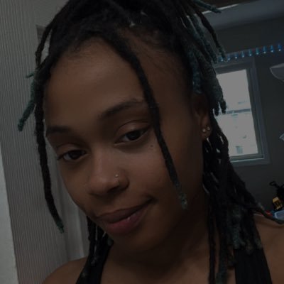 ItsKieraS's profile picture. 💞🦋💙🦖