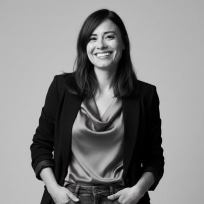 roussalazar_'s profile picture. Amo el fútbol, las mascotas & el marketing.  🐯⚽️🎭🎮 🐶