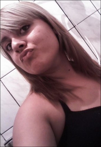 ' ↘ Sou humana e nn consigo ser perfeita !