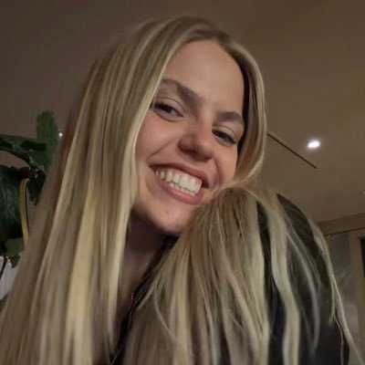 savaggos's profile picture. and they called off the circus, burned the disco down 🪩