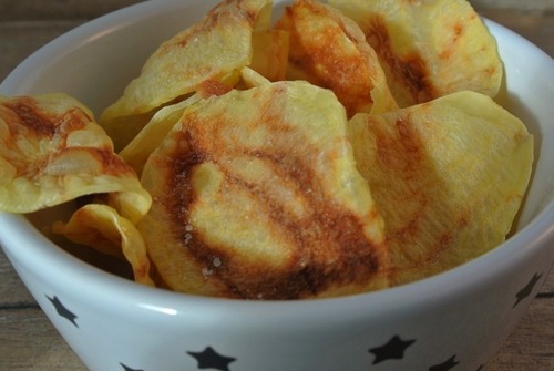 Zelf vetvrije, gezonde chips maken uit de magnetron in slecht 5 minuten. Zelfs groentenchips