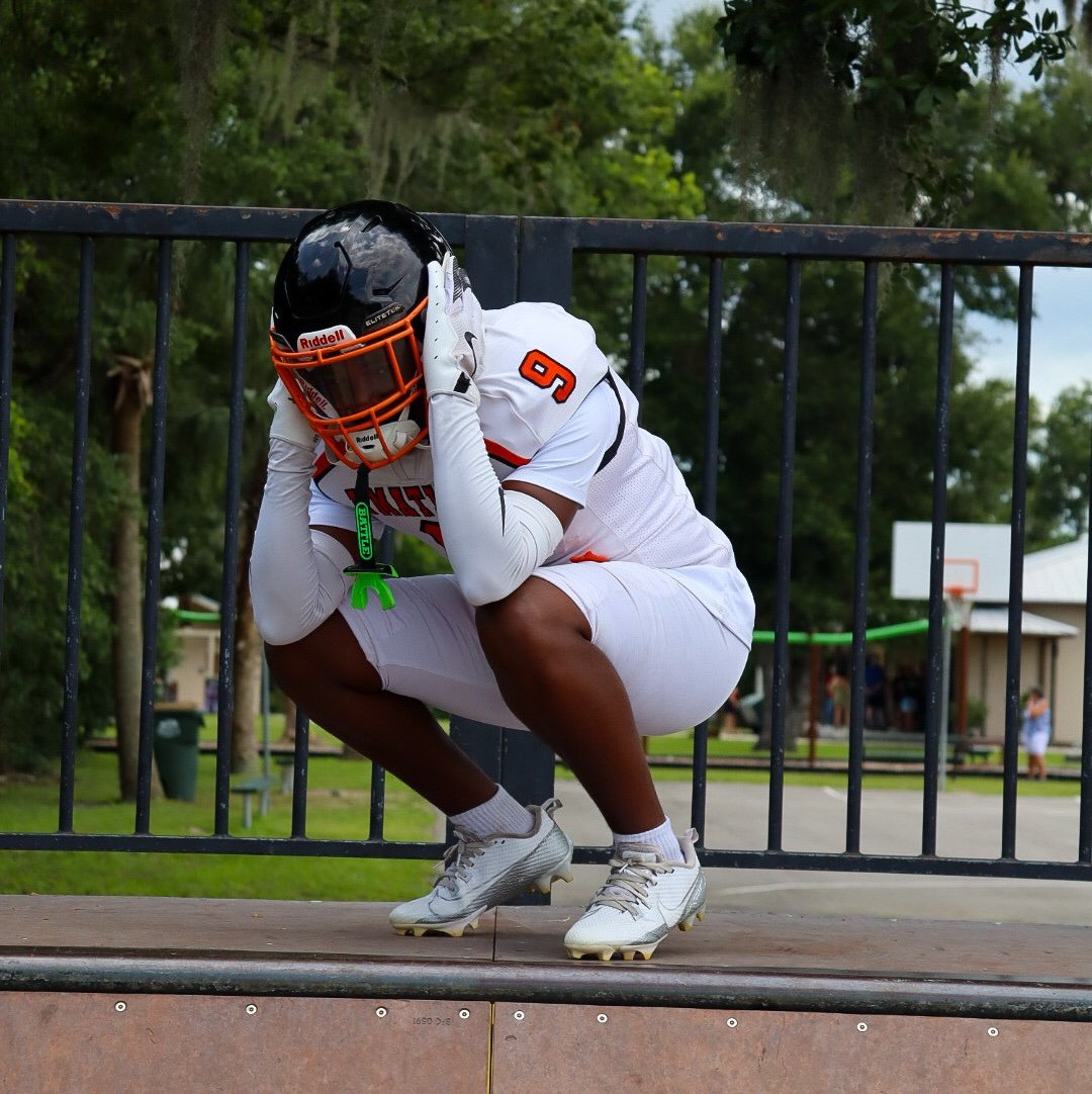C/O 28| ATH | Umatilla high school |height5’8|weight:172|40:4.6|GPA3.3