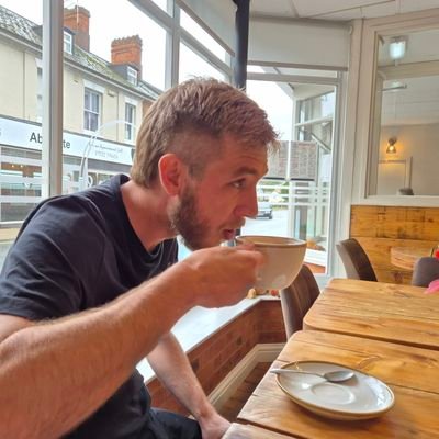 JaminAmens's profile picture. Sales by day | Global B2B Sales (UK → SA → US)

Rural life by choice.
Dad to humans and hens.
Books, Nature and Marketing.
Vans, Mountains and Adventure.