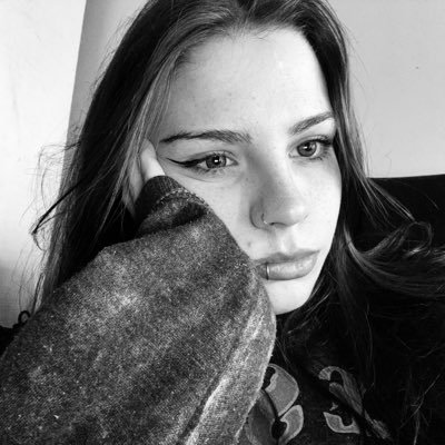 Martinnnnna_3's profile picture. 