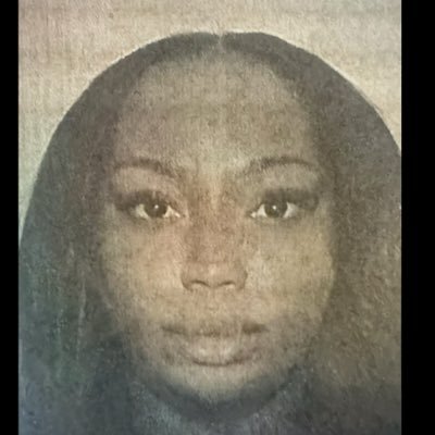 dcemberraiyn's profile picture. real hot mom sh*t. fluorescent beige. sagiterrorist. hoe4horror.