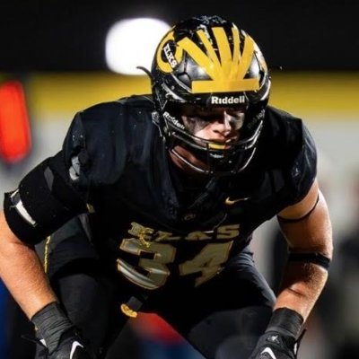 Luke Mullinger C/O 2026, LB, Senior Captain