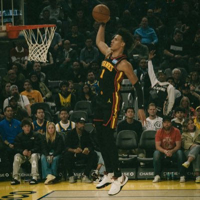 THEYLOVELLK's profile picture. 