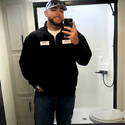 itszachwtf's profile picture. 