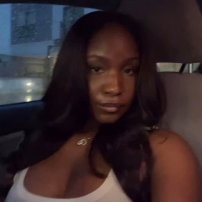 goldentouns's profile picture. full time founder, part-time stylist, part-time writer, part-time movie reviewer just experiencing life 🌟   extremely african meet uppity african