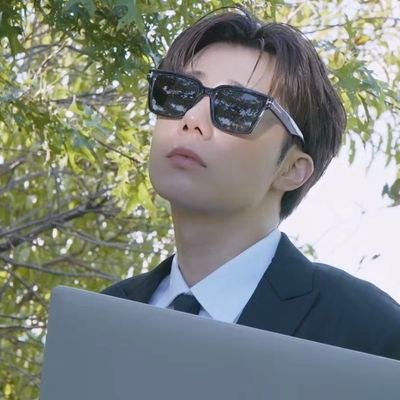 gyujjangnim's profile picture. In INFINITE I trust