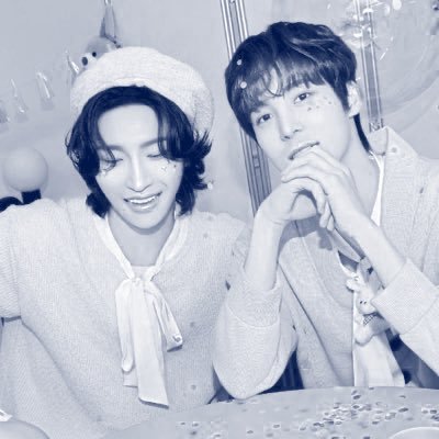 bicth117's profile picture. sh is my gf and yh is my wife 🩷 (semi-nsfw!!)