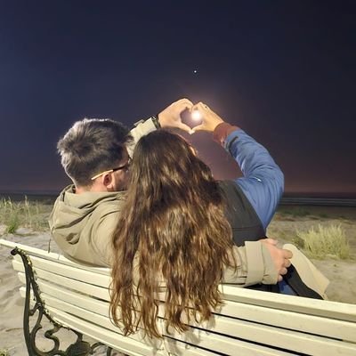 C3_descao's profile picture. Bienvenidos a mis pensamientos y a los amantes del amor a la antigua ❤️🌏